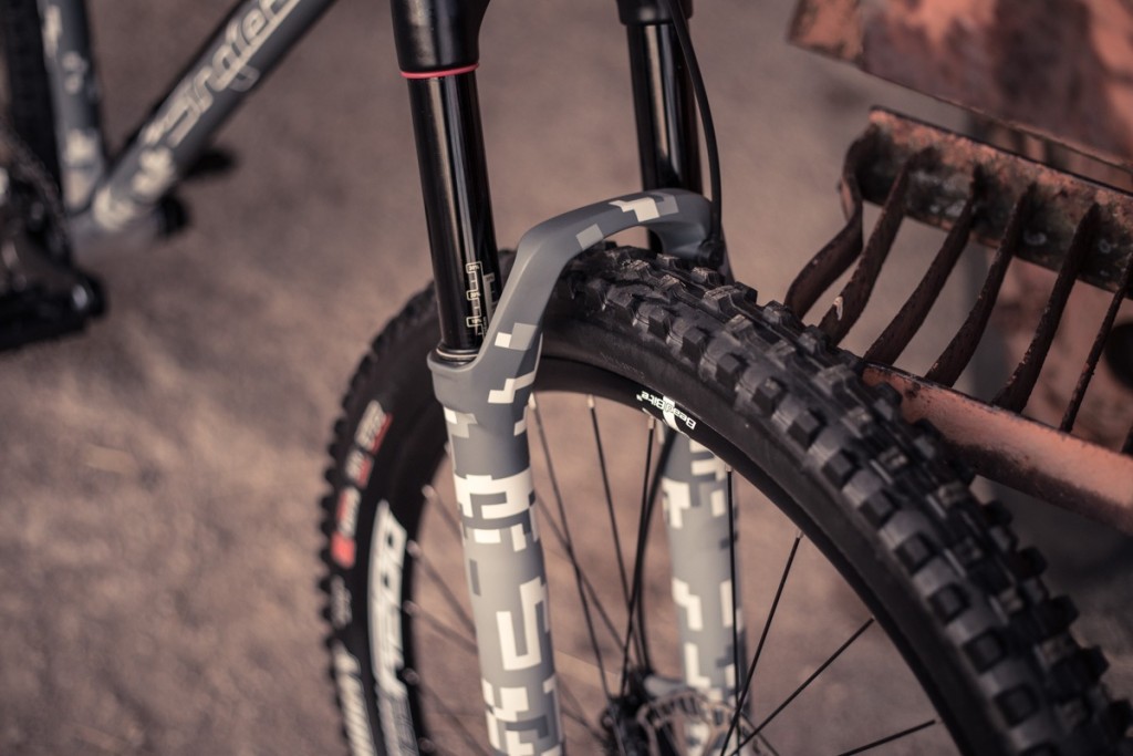 singlebe_digitalized_650b_custom_steel_frames_011